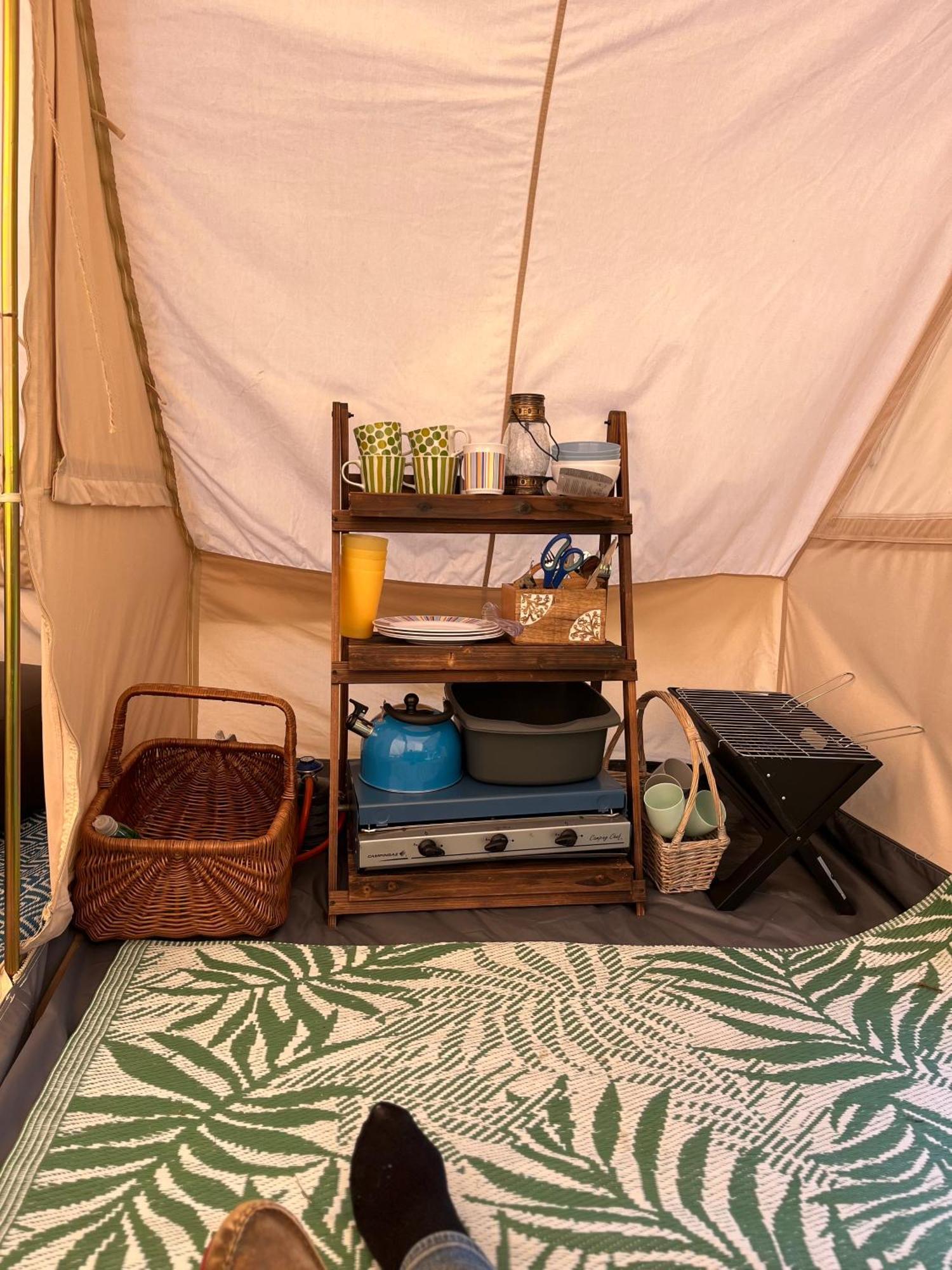 Luxury tent Sweet Knoll Bell Tent Peak Forest
